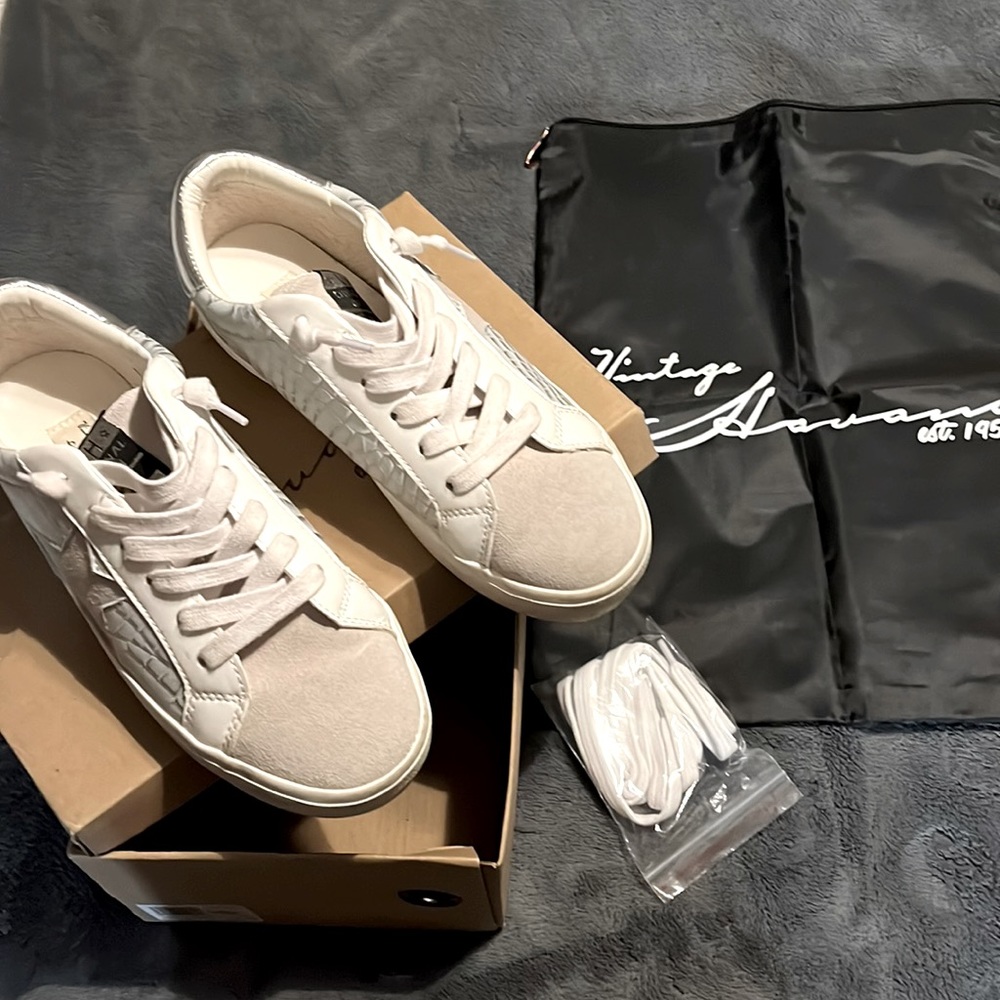 Womens vintage Havana EDGE sneakers size 7.5